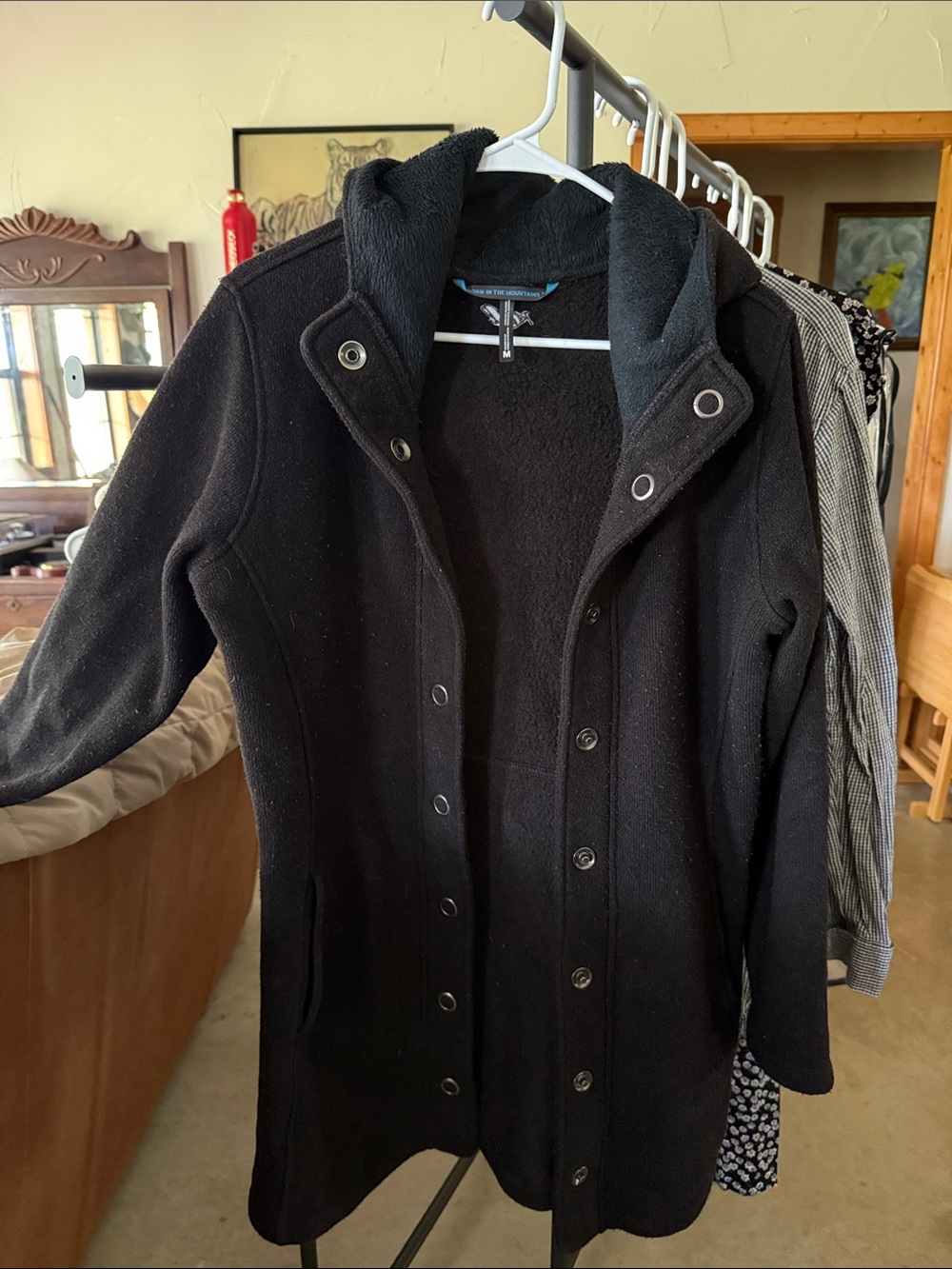Kuhl Spyrite women's medium black coat with snap closure